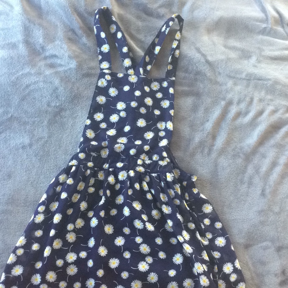 Daisy print kids dress